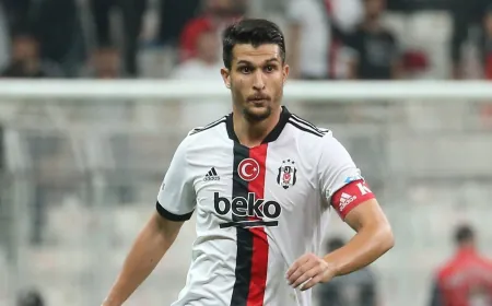 Beşiktaş, Necip Uysal'ın Sözleşmesini 2027 Yılına Kadar Uzattı