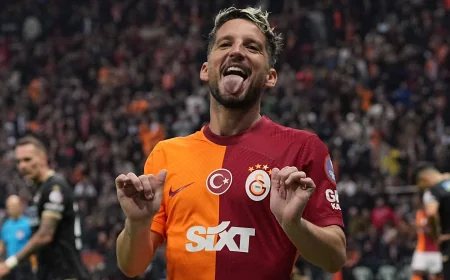 Dries Mertens Futbolu Bırakıyor mu? Okan Buruk’tan Sürpriz Karar!