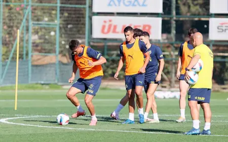 Fenerbahçe’de Tedesco Döneminin İlk İmzası: Bartuğ Elmaz