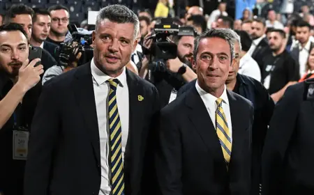 Fenerbahçe’de Yeni Yönetim Göreve Başladı: Sadettin Saran Mazbatasını Aldı