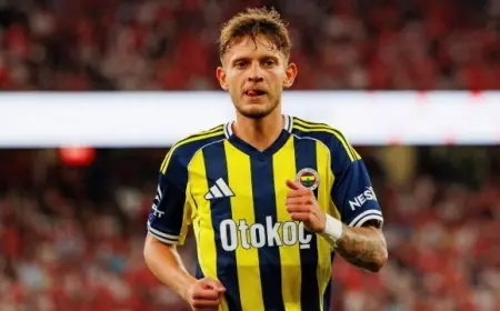 Fenerbahçe'de Beklenen Ayrılık Resmileşiyor